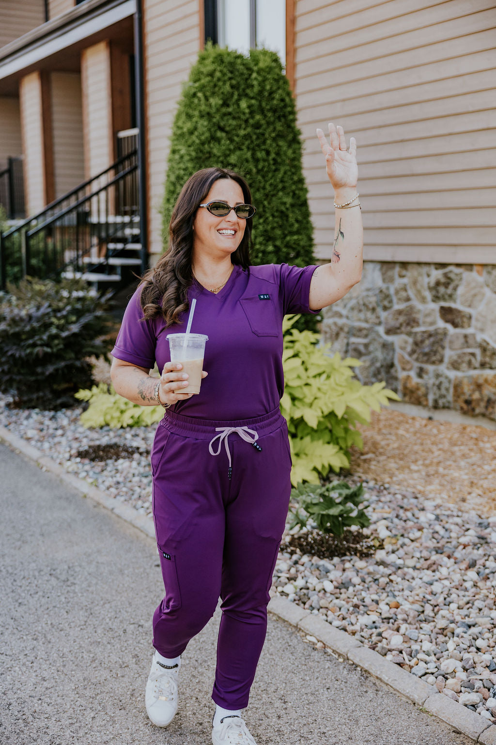 SHEPHERD UNIFORM TOP (V NECK) -GRAPE- 