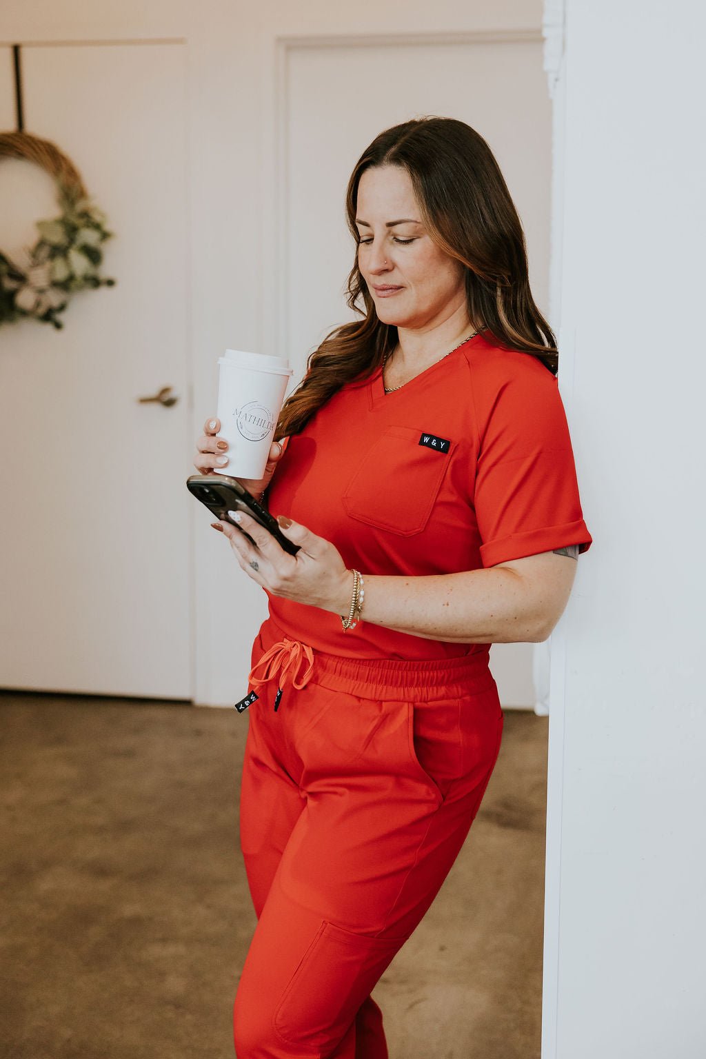 HAUT D'UNIFORME SHEPHERD AVEC POCHES (COL EN V) - ROUGE - WILL&YOU