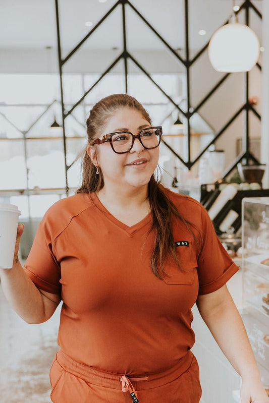 HAUT D'UNIFORME SHEPHERD SANS POCHE (COL EN V) - TERRACOTTA - WILL&YOU